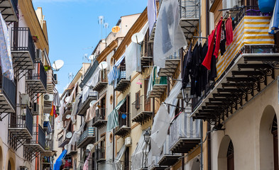 Balcon ruelle de Sicile