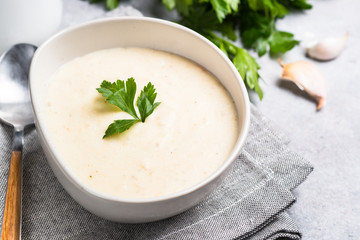 Potato and chicken cream soup.