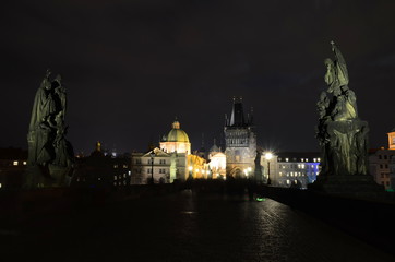 Obraz premium Charles Bridge in Prague by night
