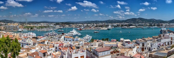 Fototapeta na wymiar Ibiza - Port