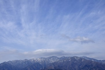 Fototapeta premium 丹沢上空のすじ雲