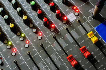 Button Volume audio mixer.