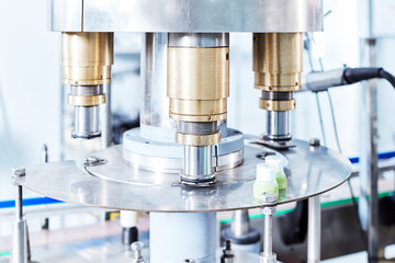 Closeup Equipment for sealing cover
