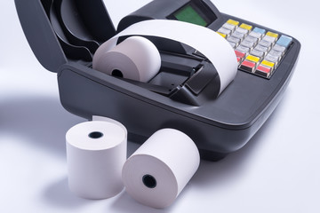 Changing paper roll in electronic cash register machine