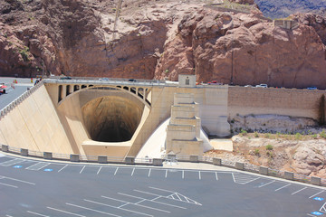 hoover dam on the river