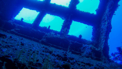 diving wreck