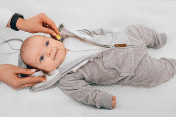 Hearing Test baby , Cortical auditory evoked potential analyzer. hearing screening