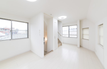 住宅　リビング　部屋　メゾネットタイプ