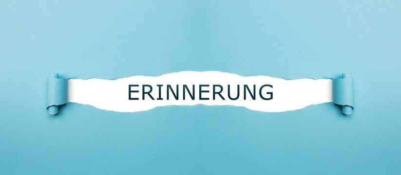 Erinnerung auf gerissenen Papier