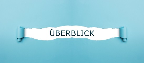 Überblick auf gerissenen Papier