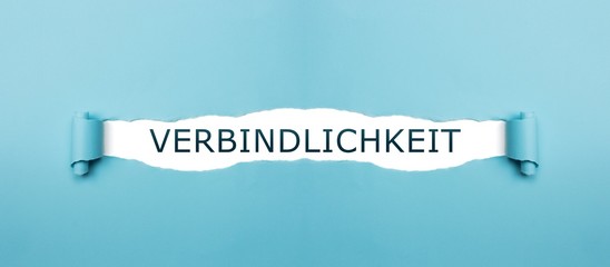 Verbindlichkeit auf gerissenen Papier