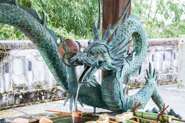 手水舎の龍　The dragon at Chozusha, building for cleaning hands and rinsing mouth for...