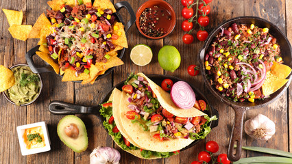chili con carne, nacho, tortilla bread