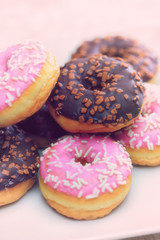 :donuts,beignets