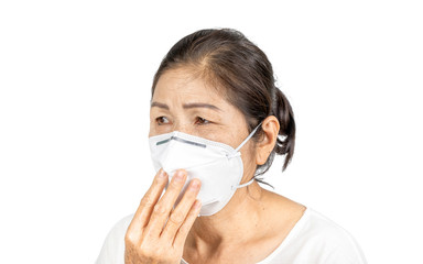 old woman wearing N95 face mask for healthy