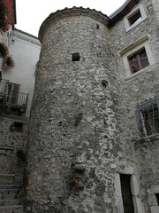 Civitella Alfedena - Torre medioevale