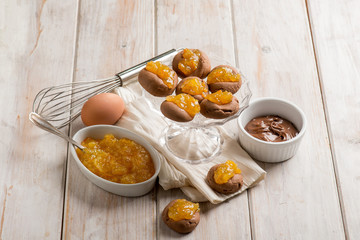cocoa cookies with orange marmalade
