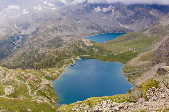 Looking down at Lakes Agnel and Serru from the top of the Nivolet Pass (Colle del Nivolet), Graian Alps