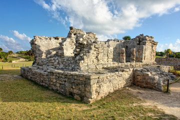 Fototapeta na wymiar Tulum - the site of a pre-Columbian Mayan walled city in Mexico. 