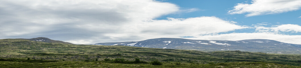 Panorama der Landschaft im Reinheimen Gebirge