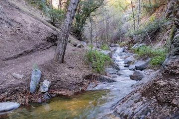 Selbstklebende Fototapeten Hiking in the Millard Trail towards the Millard Falls © Kit Leong