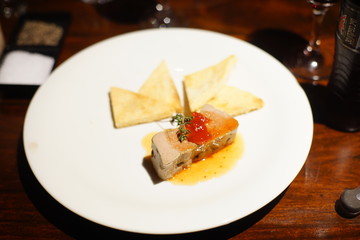 Varios food restoran grade served on a plate