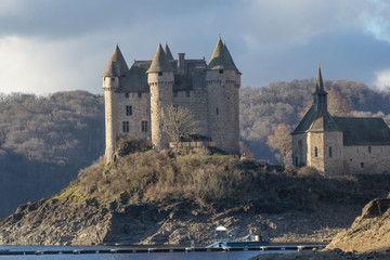 château de val l'hiver