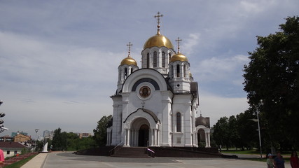 Fototapeta na wymiar church in Samara Russia