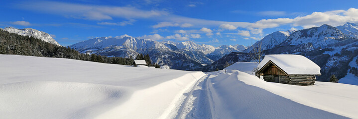 Panorama - Allgäu - Winterwonderland - Straße - Weg - Tiefschnee - Alpen