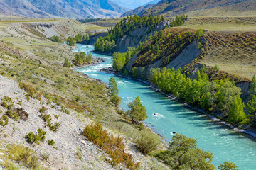 Fototapeta na wymiar The Chuya river in the Altai mountains