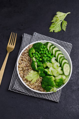 Salad with quinoa