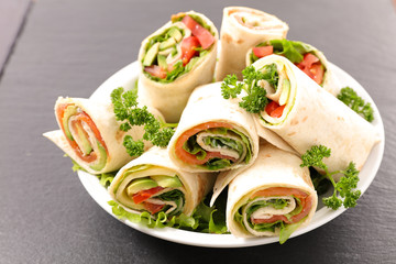 sandwich wrap with vegetable