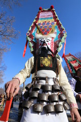 Obraz premium Pernik, Bulgaria - January 27, 2019 - Masquerade festival Surva in Pernik, Bulgaria. People with mask called Kukeri dance and perform to scare the evil spirits.
