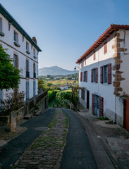 Fototapeta na wymiar Le village de Sare au Pays Basque dans les Pyrénées