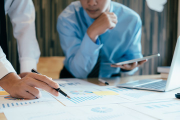 Businessmen teamwork meeting to discuss the investment.