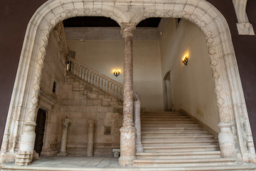 the main staircase of the Palacio de los Condes de Miranda in Peñaranda de Duero