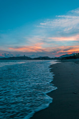 Fototapeta premium Beautiful sunset in Acapulco's beach