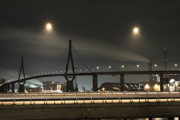 Fototapeta na wymiar hamburg koelbrand bridge at night