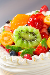 フルーツデコレーションケーキ