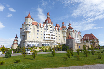 castle in warsaw spain