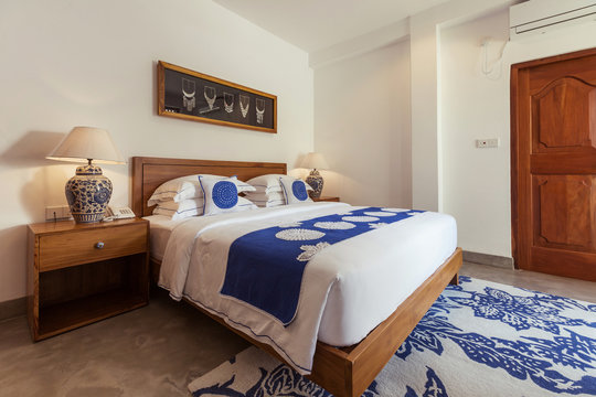 Interior design: Big modern Bedroom in luxury hotel