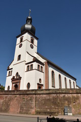 Fototapeta na wymiar Katholische Kirche St. Laurentius in Dahn ,Germany,2017