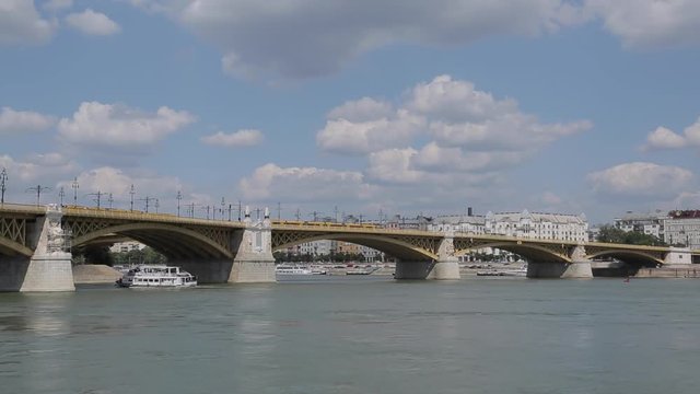 Margit Hid Bridge, Budapest, Hungary, Europe 