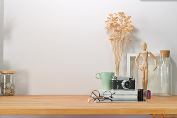 Modern minimalist workspace desk and copy space - obrazy, fototapety, plakaty