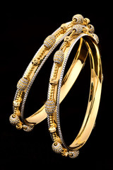 Bracelet from pure gold