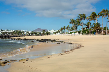 Morning ebb on the beach in Costa Teguise.