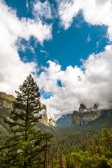 Yosemite Tal mit Blick auf Half Dome und El Capitan