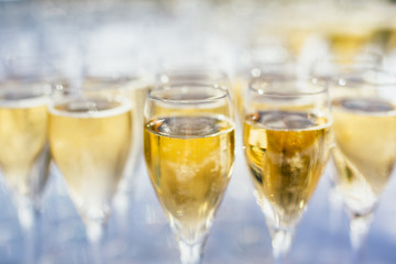 Champagne flows freely in festive events such as weddings and parties. The pleasure of sharing.