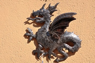 Metal dragon