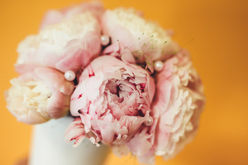 The wedding bouquet is an artistic and artisan composition of great meticulousness that meets the...
